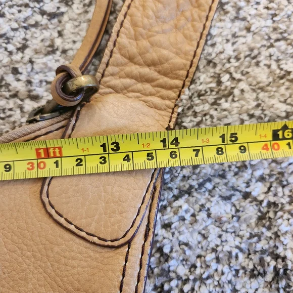 Ugg leather Crossbody purse - Picture 8 of 12
